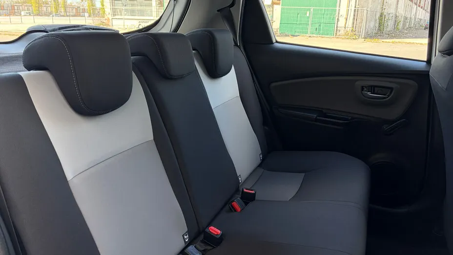 TOYOTA Yaris Yaris 1.5 Premium