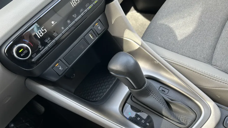 TOYOTA Yaris Yaris Hybrid 1.5 Executive