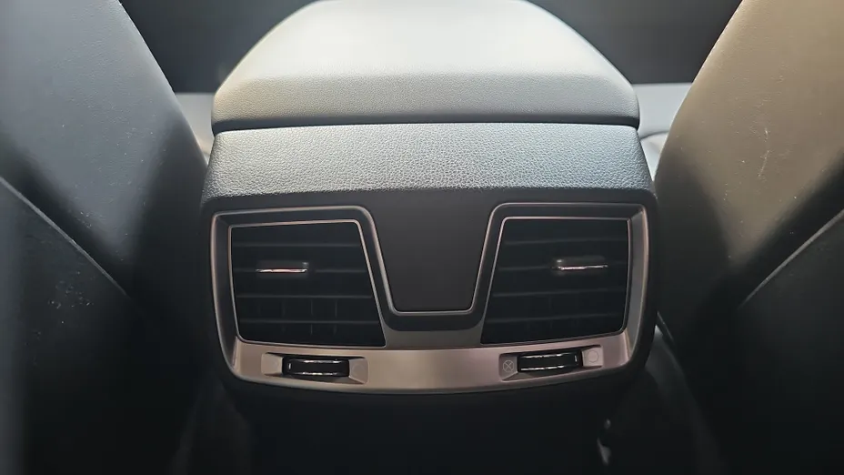 KGM / SSANGYONG Musso Musso Grand 2.2 e-XDi Adventure 4WD aut