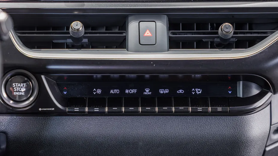 LEXUS UX UX 250h GPF Business Edition 2WD