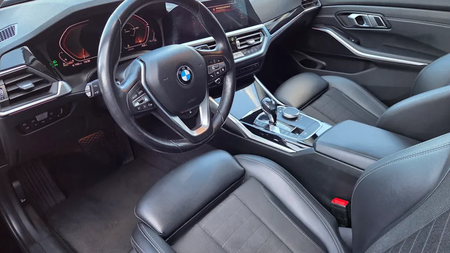 BMW Seria 3 320d xDrive Sport Line aut