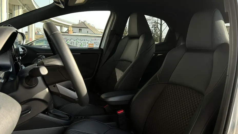 TOYOTA Yaris Yaris Hybrid 1.5 Executive