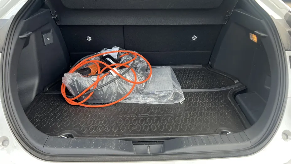 TOYOTA C-HR C-HR 2.0 PHEV Dynamic Force Executive