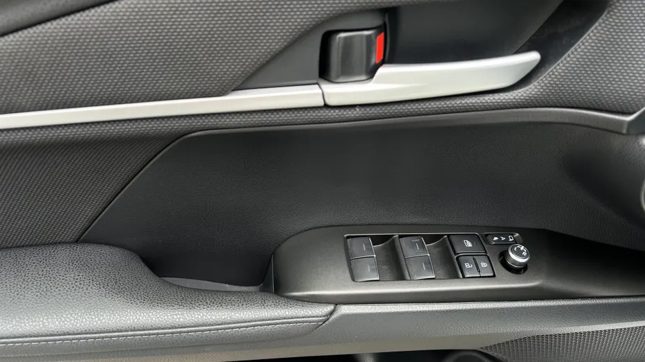 TOYOTA Camry Camry 2.5 Hybrid Comfort CVT