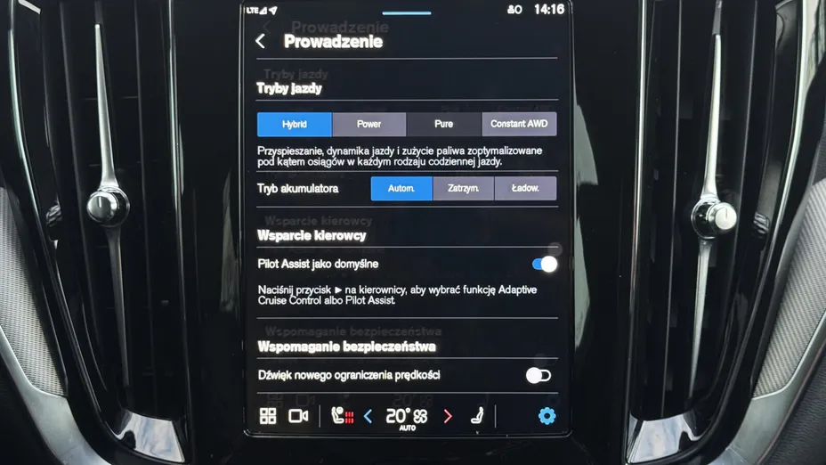 VOLVO V60 V60 T6 AWD Plug-In Hybrid Plus Dark aut