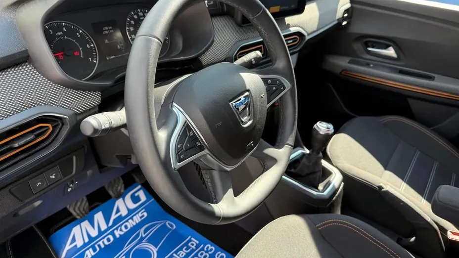 DACIA Sandero -