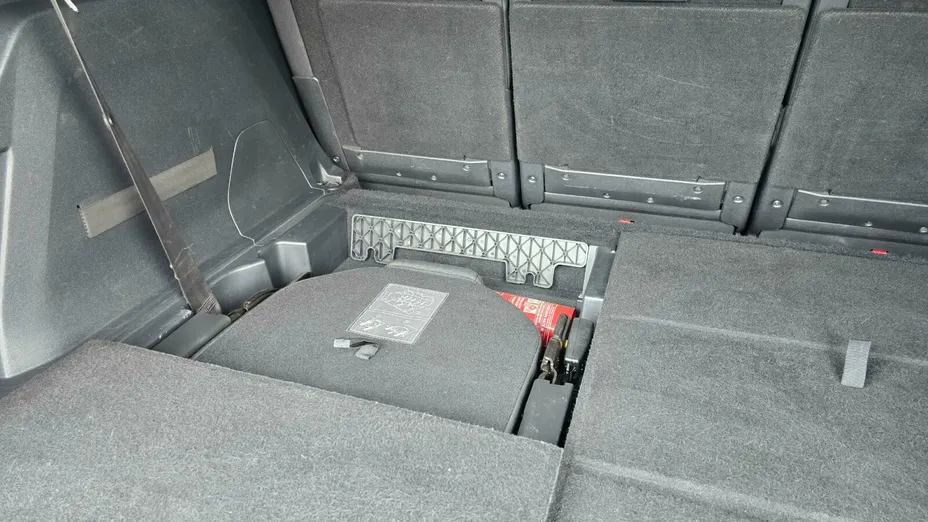 PEUGEOT 5008 5008 1.6 BlueHDI Allure S&S EAT6