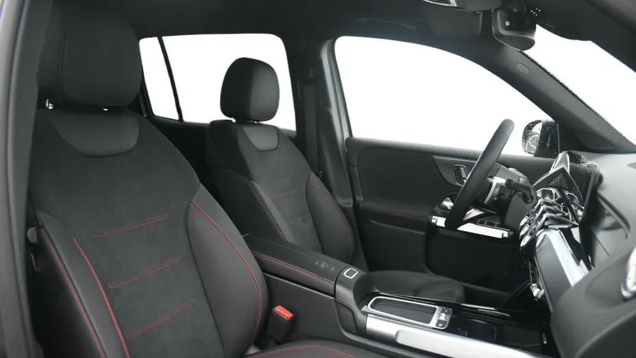 MERCEDES-BENZ GLB GLB 200 d AMG Line 8G-DCT