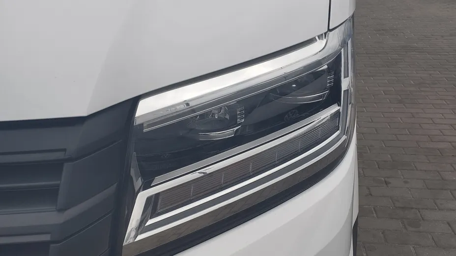 VOLKSWAGEN Crafter Crafter 30 BiTDI (11,3m3) Aut.