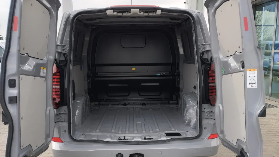 VOLKSWAGEN Transporter Transporter TDI L2H1 Edition Plus Nowy