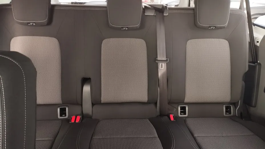 VOLKSWAGEN Transporter Transporter Kombi TDI L2H1 M1 Nowy