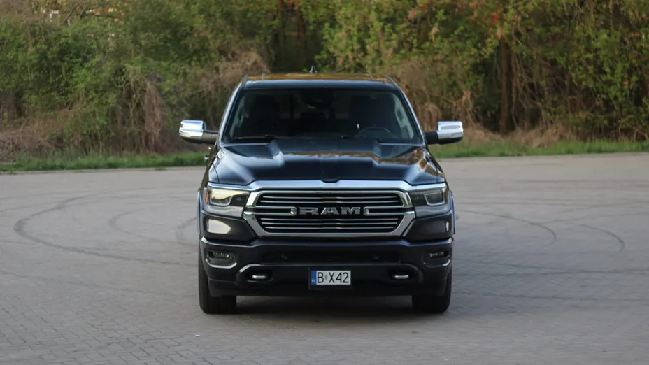 DODGE RAM RAM 1500 5.7 4WD HEMI