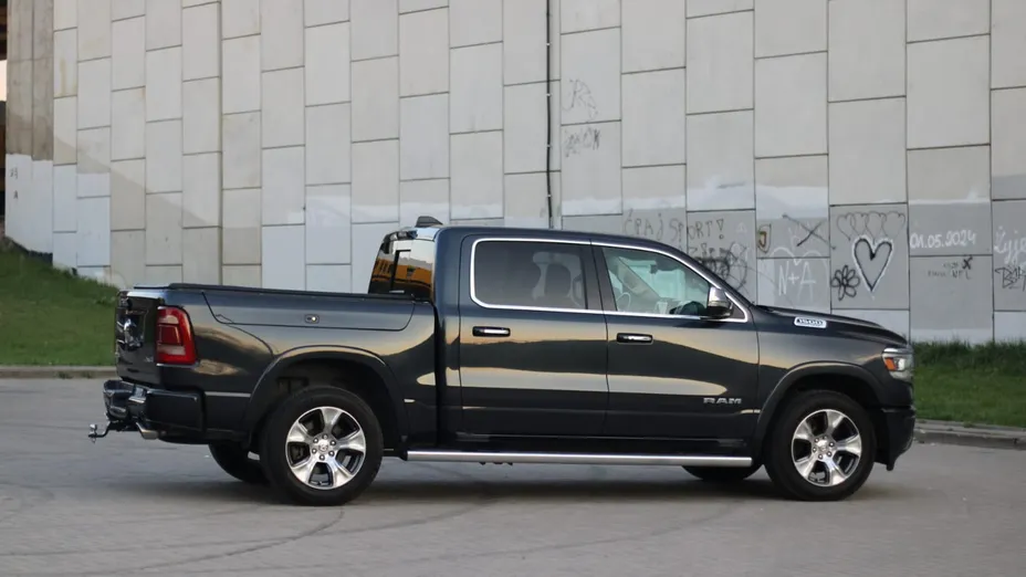 DODGE RAM RAM 1500 5.7 4WD HEMI