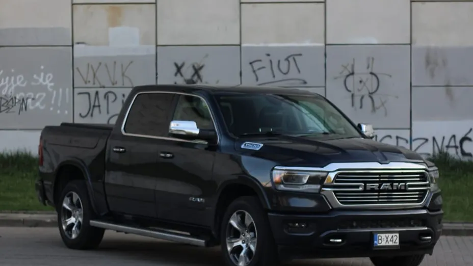 DODGE RAM RAM 1500 5.7 4WD HEMI