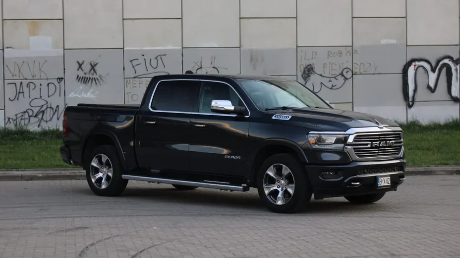 DODGE RAM RAM 1500 5.7 4WD HEMI