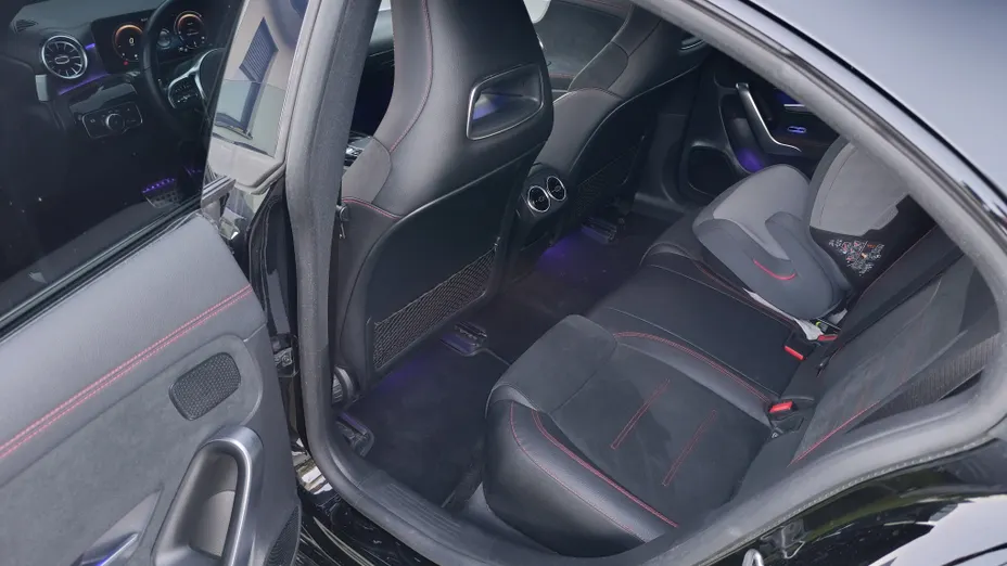 MERCEDES-BENZ CLA CLA 200 7G-DCT AMG Line