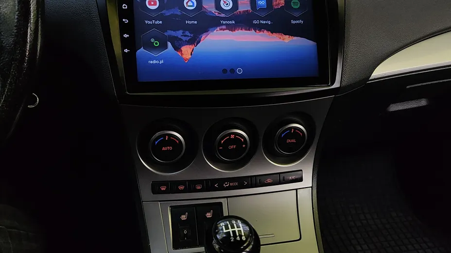 MAZDA 3 3 2.0 Exclusive +