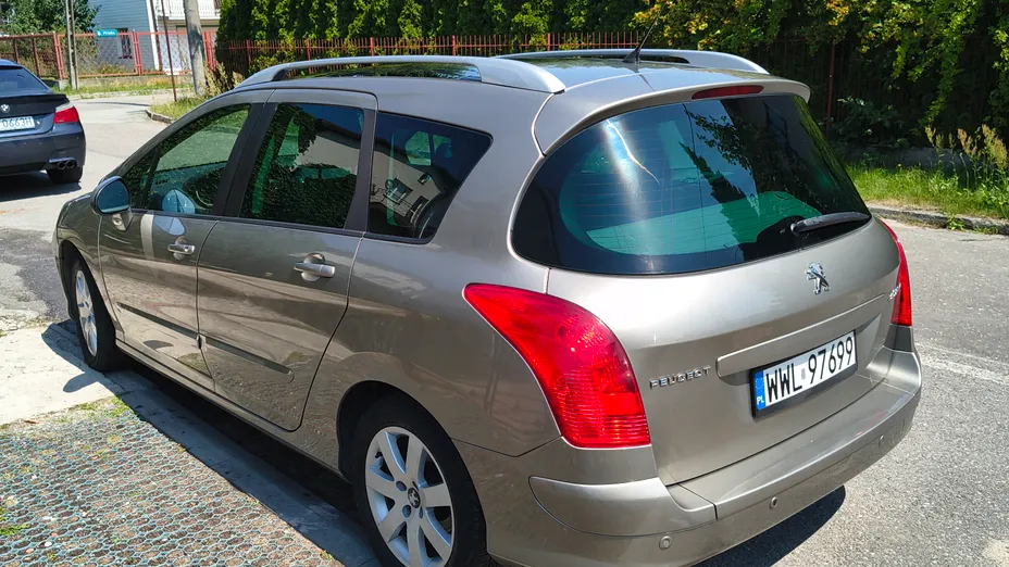 PEUGEOT 308 -