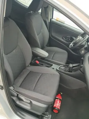 TOYOTA Yaris -