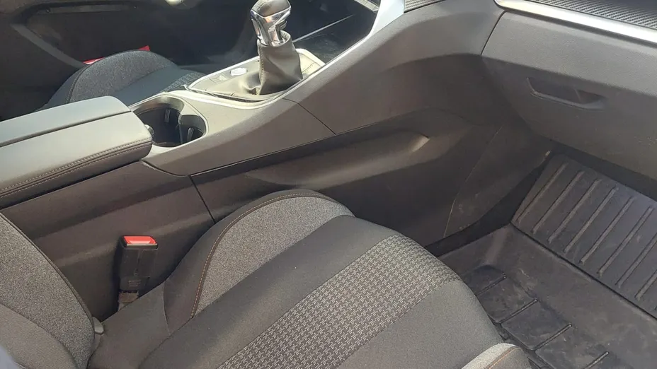 PEUGEOT 3008 3008 1.2 PureTech Active Pack S&S