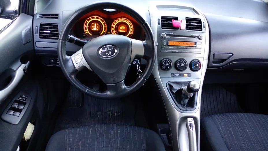 TOYOTA Auris Auris 1.4 VVT-i Luna