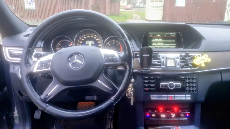 MERCEDES-BENZ E Klasa -