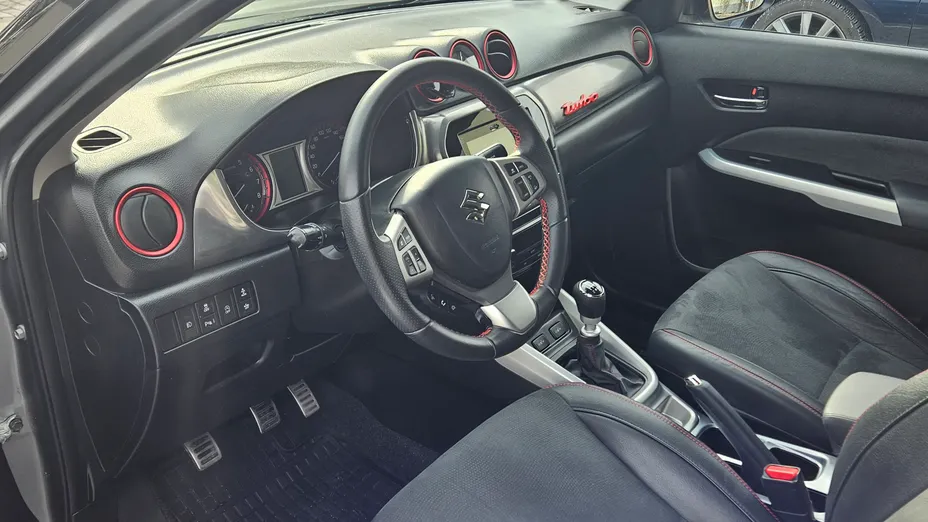 SUZUKI Vitara -