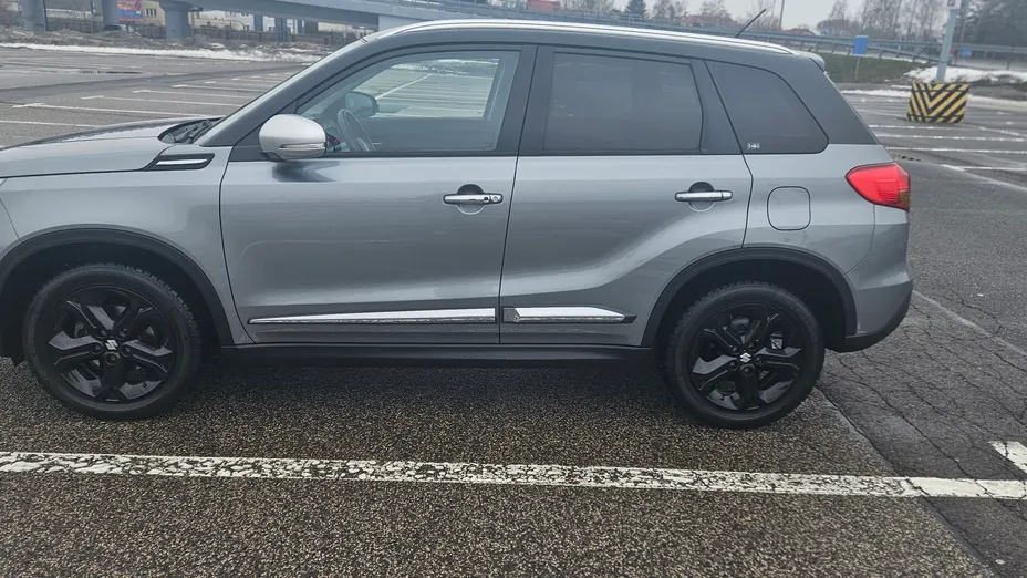SUZUKI Vitara -