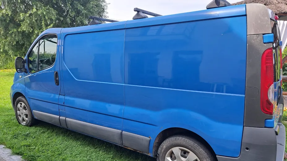 RENAULT Trafic -