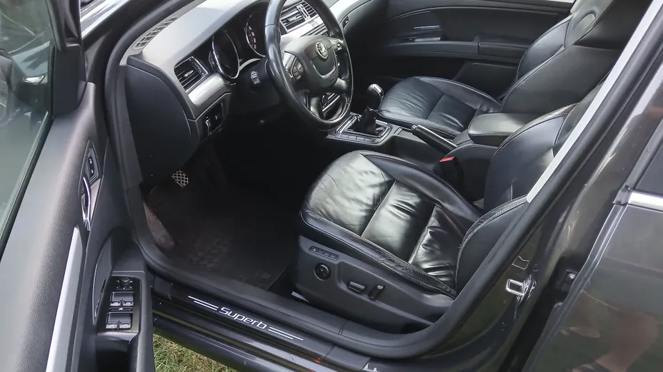 SKODA Superb Superb 1.8 TSI Family