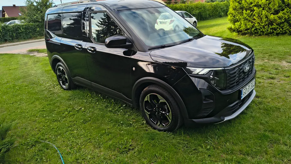 FORD Courier -