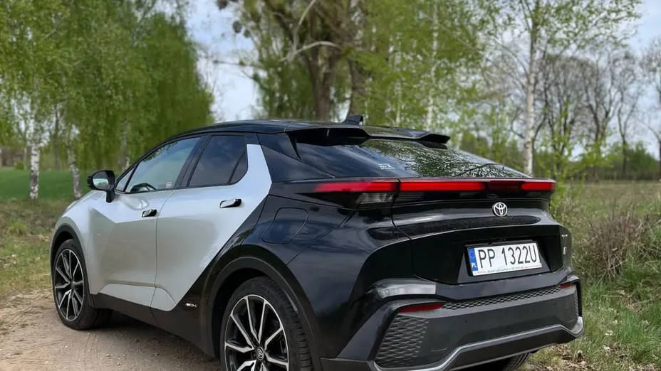 TOYOTA C-HR -