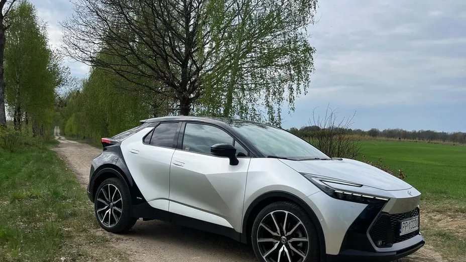 TOYOTA C-HR -
