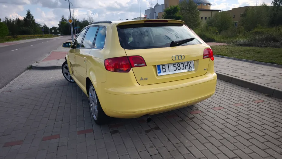 AUDI A3 A3 1.6 FSI Ambition