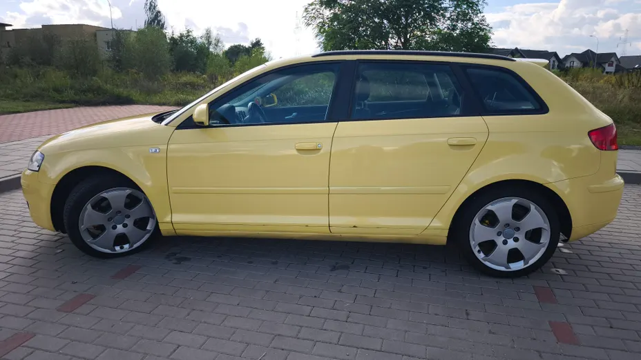 AUDI A3 A3 1.6 FSI Ambition