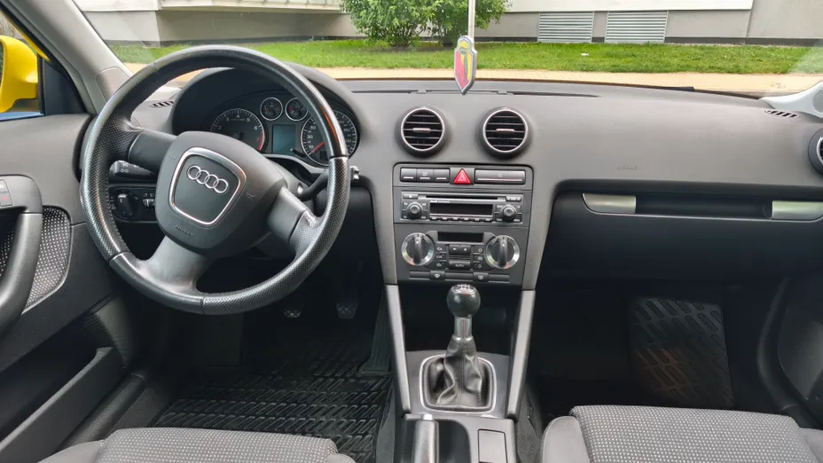 AUDI A3 A3 1.6 FSI Ambition