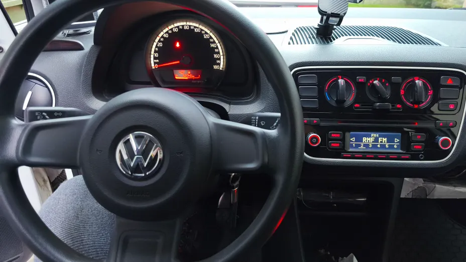 VOLKSWAGEN up! up! 1.0 white up!