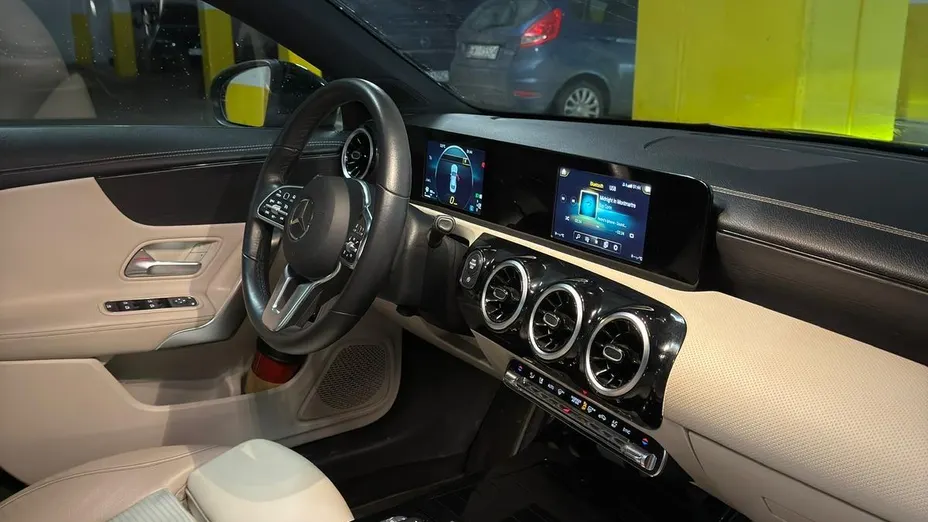 MERCEDES-BENZ CLA CLA 200 7G-DCT Urban