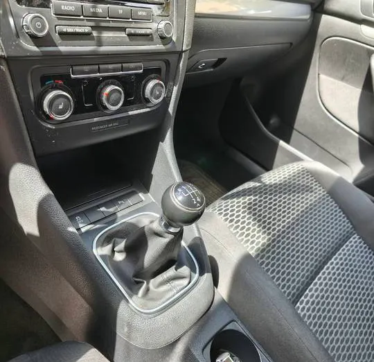 VOLKSWAGEN Golf Golf VI 1.6 TDI Trendline