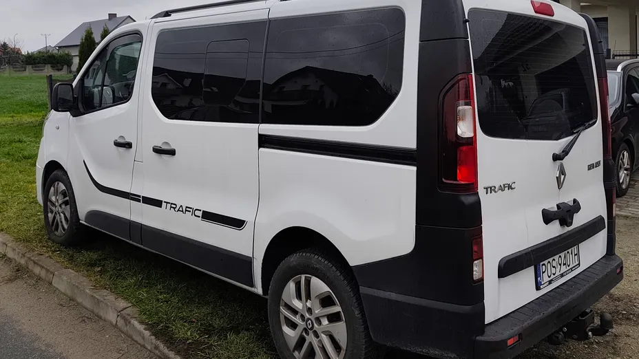 RENAULT Trafic Trafic 2.0 dCi L1H1 Extra EDC