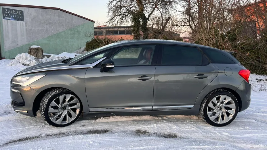 CITROEN DS5 DS5 1.6 THP SportChic