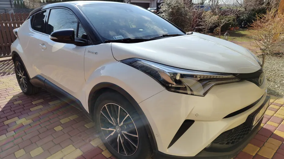 TOYOTA C-HR C-HR 1.8 Hybrid Selection