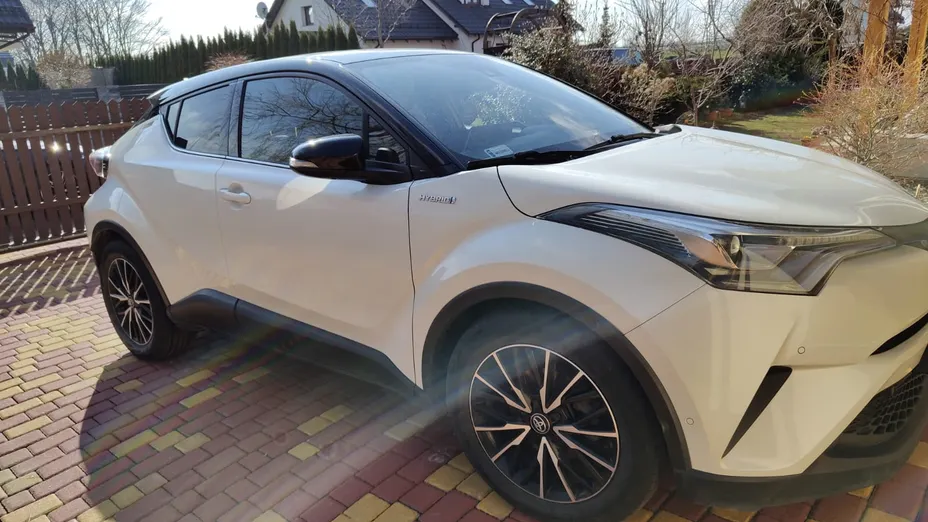 TOYOTA C-HR C-HR 1.8 Hybrid Selection