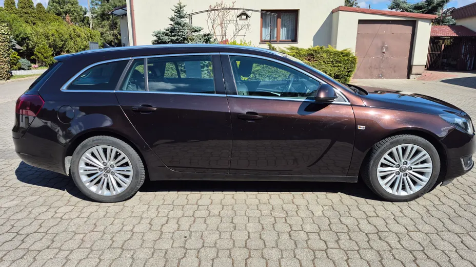 OPEL Insignia -