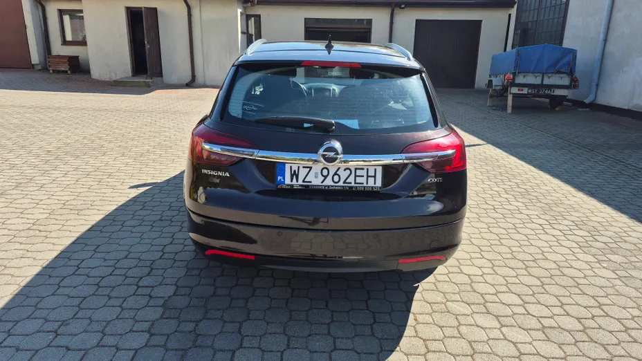 OPEL Insignia -