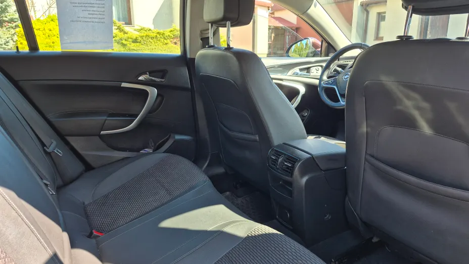 OPEL Insignia -
