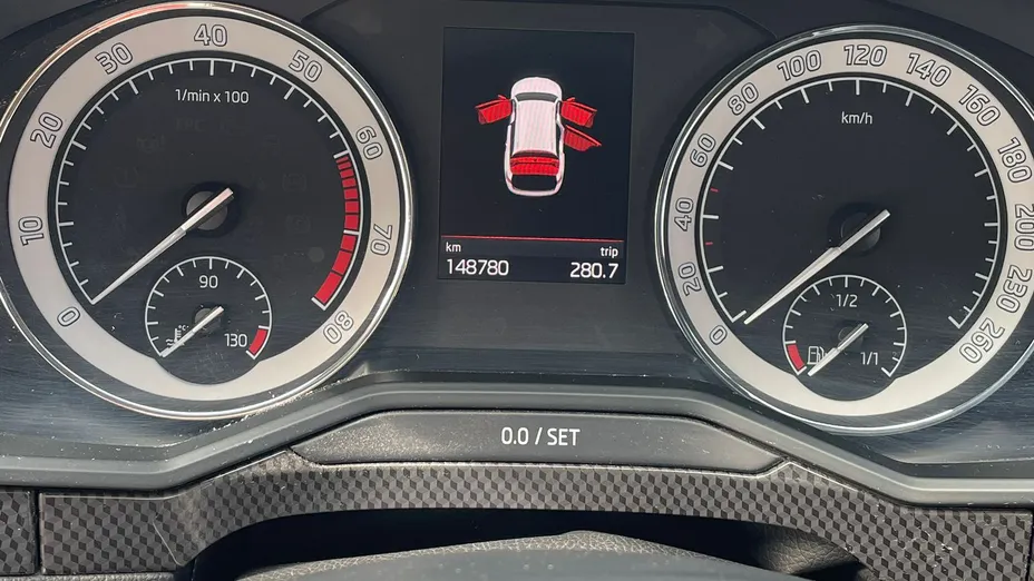 SKODA Superb Superb 2.0 TSI Sportline DSG