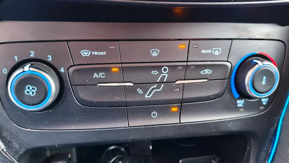 FORD Focus Focus 1.5 EcoBoost Active X aut