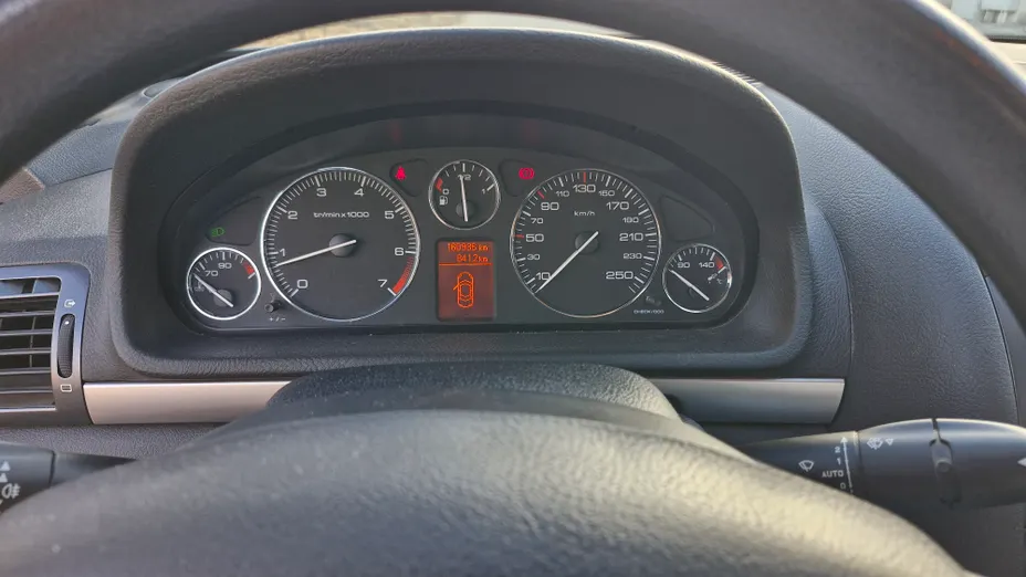 PEUGEOT 407 407 1.8 Presence