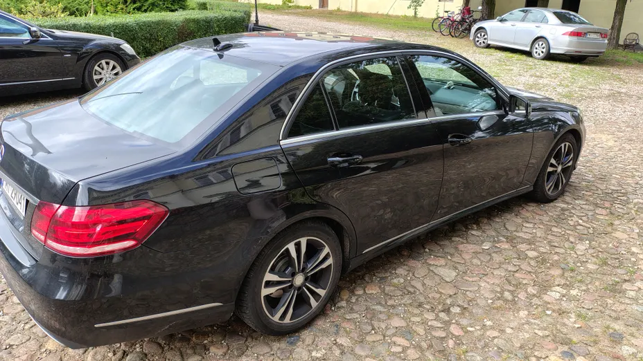 MERCEDES-BENZ E Klasa E 250 BlueTEC 4-Matic Classic